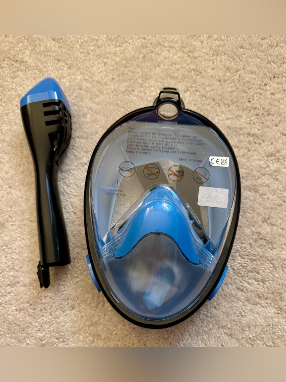 NWT Full Face Snorkeling Mask. Adjustable straps. Blue